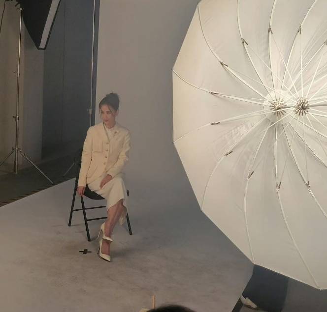 原创
            《再见爱人》黄圣依赢麻了！连宣两档综艺，和杨子买珠宝没离婚？相关配图