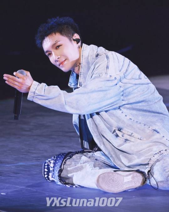 原创
黄子韬高调示爱徐艺洋后,发高颜值视频挽回粉丝,网友评价好讽刺相关配图