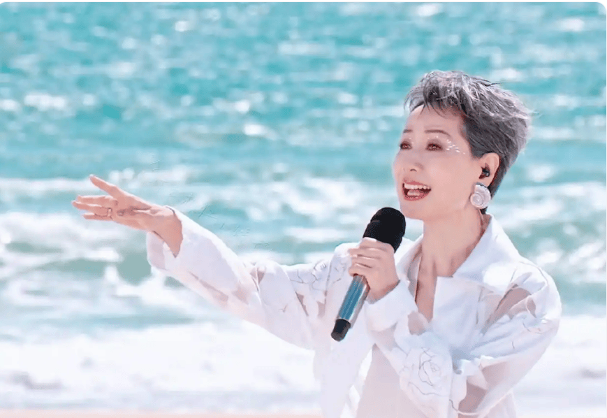 什么？这姐才是今年的黑马？！相关配图