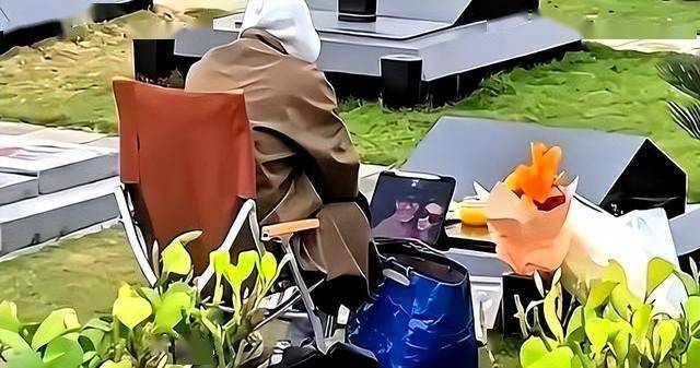 倒计时1天，小玥儿小菻菻仍在京，具俊晔为大S雕像揭幕礼现身韩综相关配图