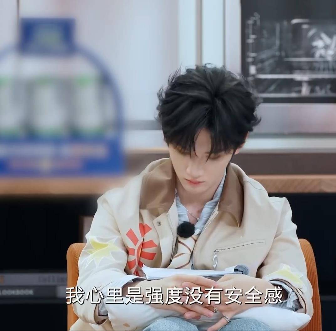 原创
            伊能静自曝送恩利上幼儿园陪读了15天，童年曾有被母亲丢在路边的经历相关配图